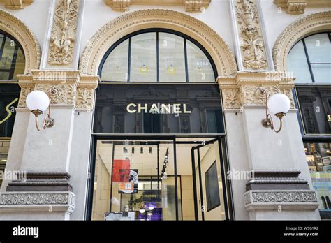 milano outlet chanel|Chanel in Milan italy.